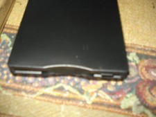 1.44 MB 3.5 inch USB External Floppy Disk Drive Data Storage FDD Reader Writer