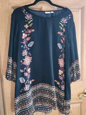 Cato Woman Black Floral Tunic 3/4 Sleeve Scoop Neck Blouse Sz 18/20 W