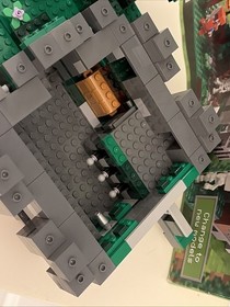 LEGO Minecraft: The Jungle Temple 21132 - Box Instructions Missing Minigures