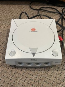 Vintage Sega Dreamcast Video Game Console Bundle 3 Controllers, 2 Games, VMUs