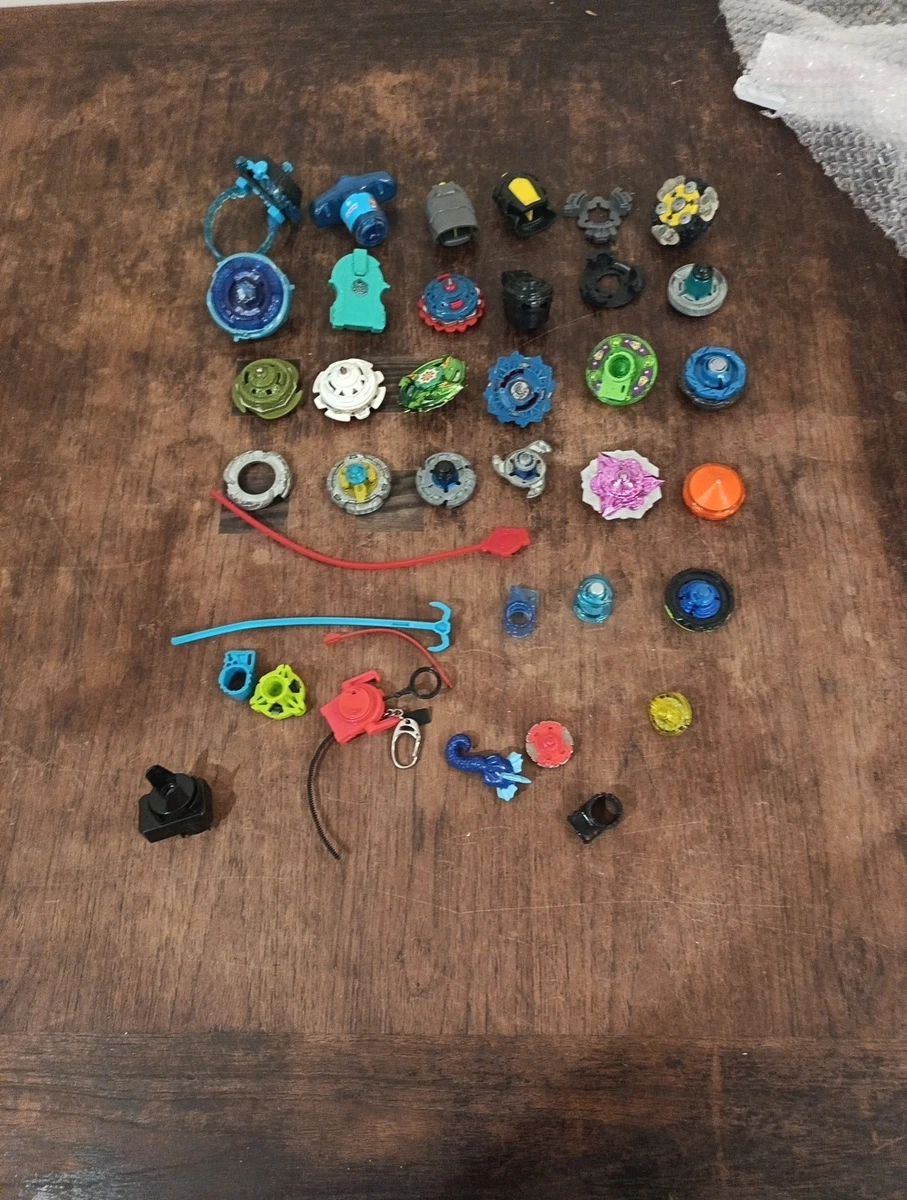 Lot De Toupies Beyblade Hasbro – Occasion Pour Collection Ou Combat