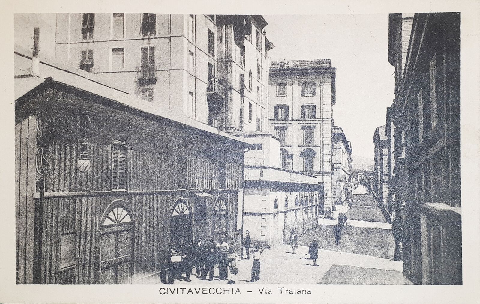 Foto 1 di 2