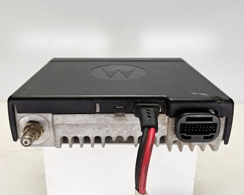 Motorola MOTOTRBO CM300D VHF 136-174 MHz 99 CH 45W Radio mobilne - Zdjęcie 4 z 7