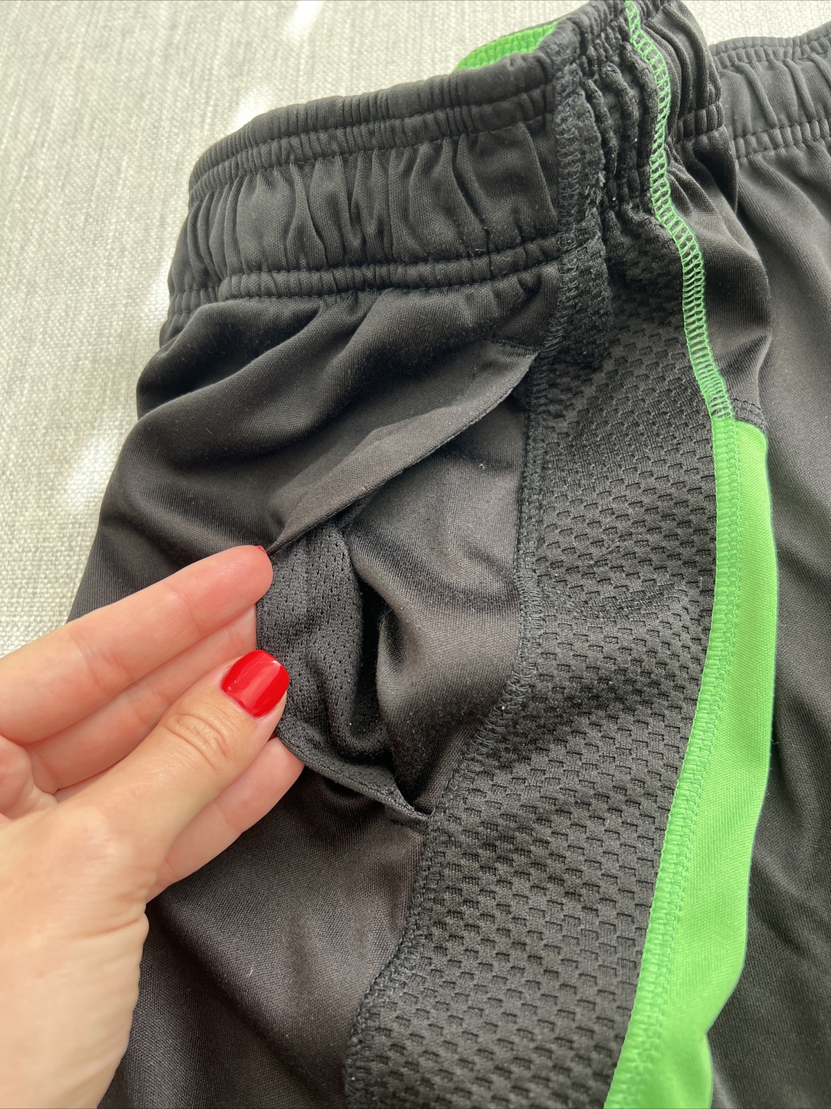 Layer 8 Men’s Black Green Elastic Waist Workout Shorts Size Medium 9” inseam eBay