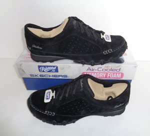 ladies black skechers size 6