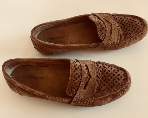 Cynthia Rowley Suede Leather Loafers 
