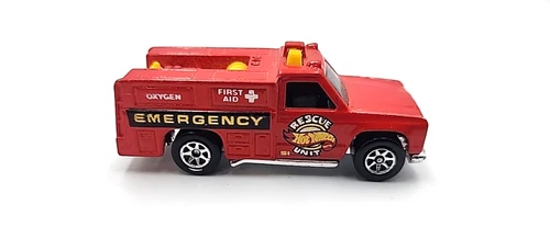Vintage 1974 Hot Wheels - Emergency Rescue Unit First Aid Fire Truck 1:64 Clean