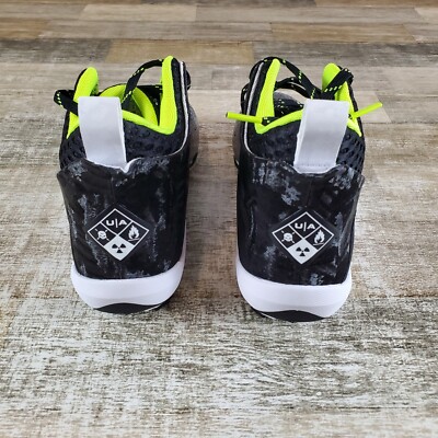 Under Armour UA Hammer MC 2.0 Mens Shoe Sz 9 Black White Mid-Top