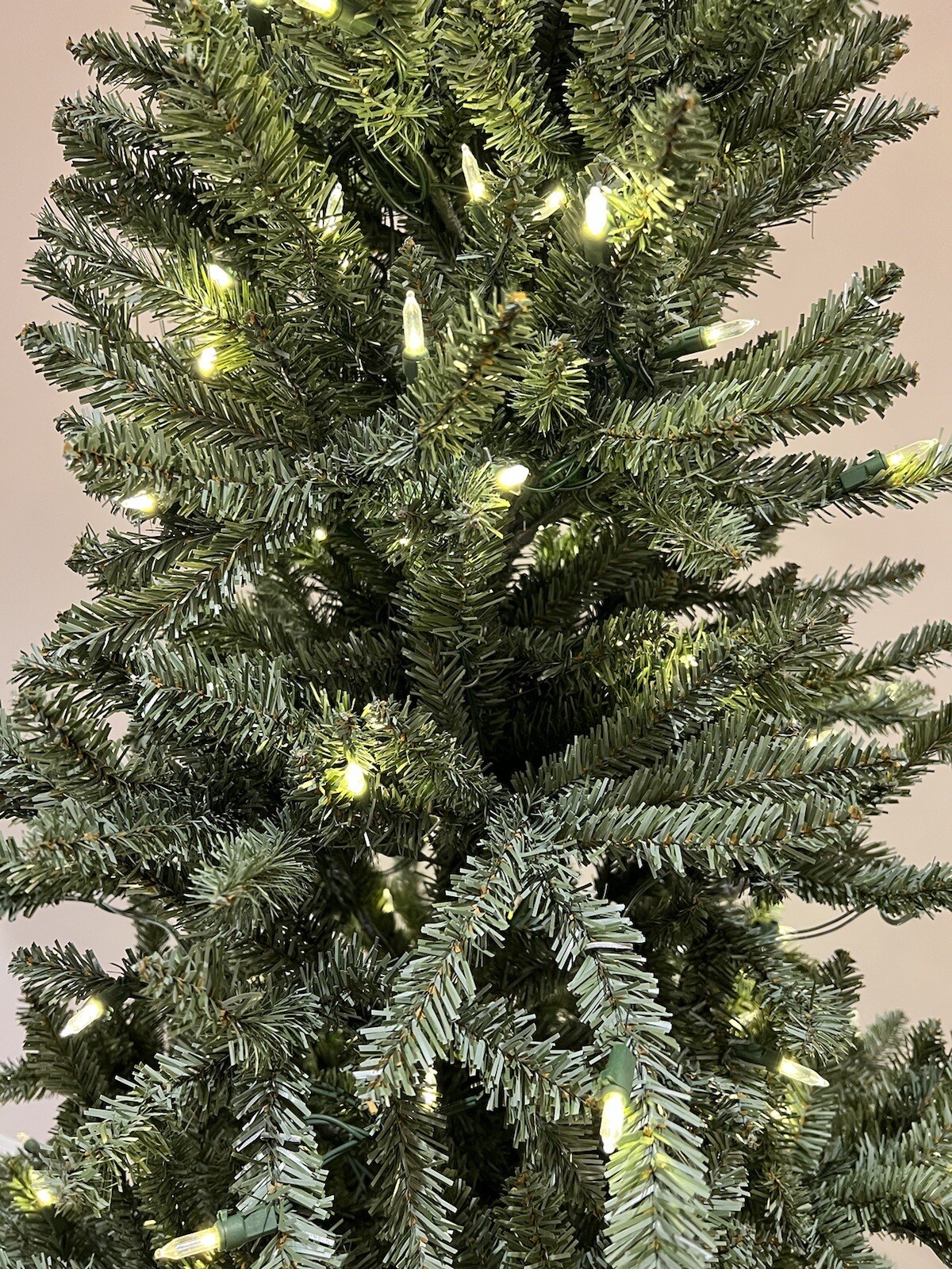 Balsam Hill Canadian Blue Spruce Pre Lit 6ft Tree eBay