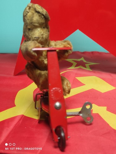 VINTAGE TEDDY BEAR ON SCOOTER TIN FABRIC TOY WIND UP ORIGINAL ITEM AND KEY