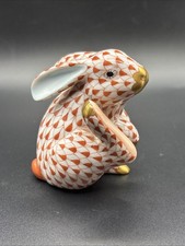 HEREND RUST RED FISHNET SCRATCHING RABBIT - 1...