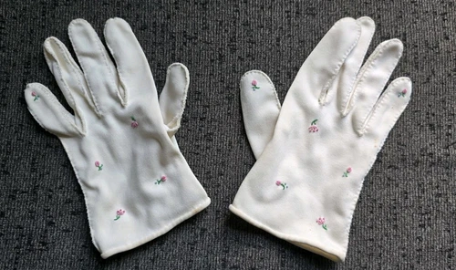 Gants Christian Dior vintage années 50 tissu blanc fleuri taille femme 6,5 défauts