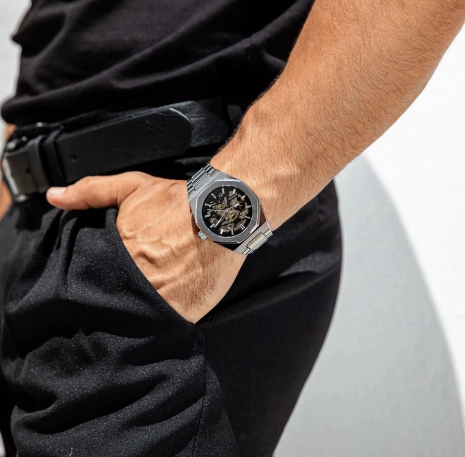 Reloj mecánico automático octogonal Skeleton para hombre Foto 2 de 2