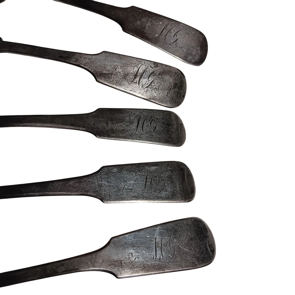 Lote de 5 cucharas de plata para monedas antiguas grabadas WILLIAM THOMSON N.Y.C. C. 1800S 119g Foto 2 de 4