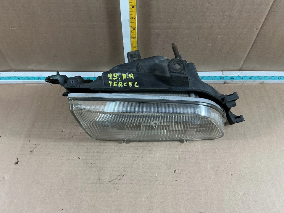 1998 - 1999 年丰田 Tercel 右前乘客侧车头灯 原始设备制造商 — 第 4/4 张图片