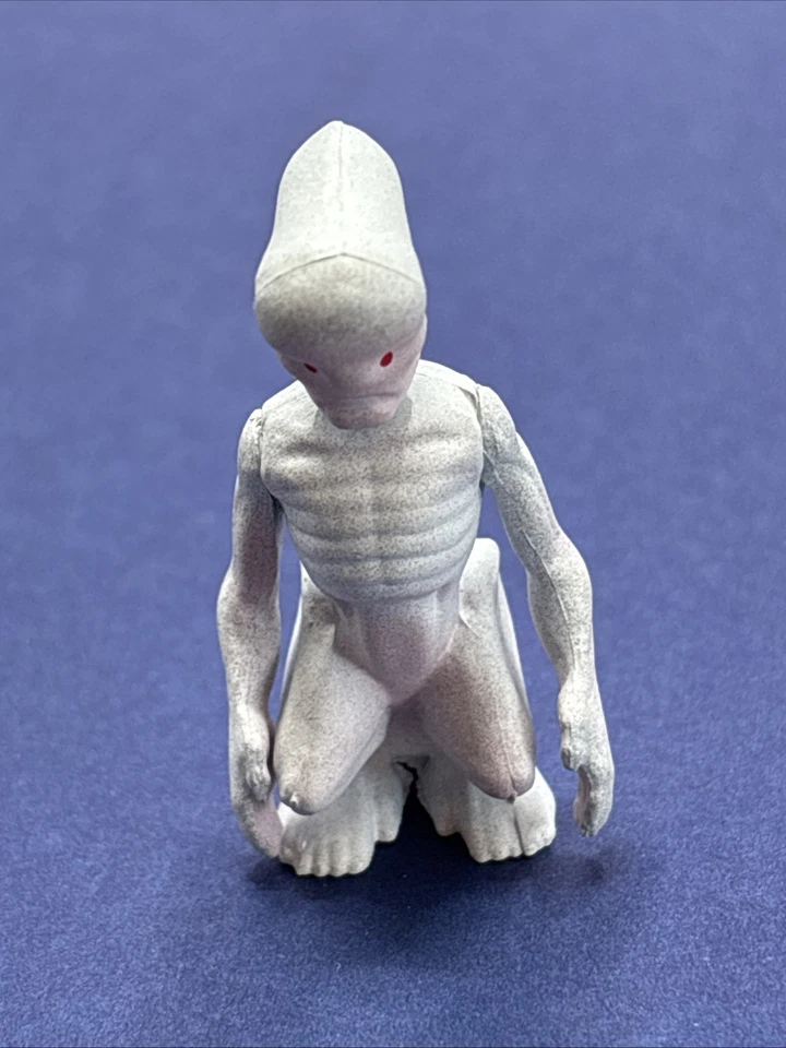 NECA Classic Retro Style Alien Neomorph Newborn 1.75" Action Figure - Image 2 of 4