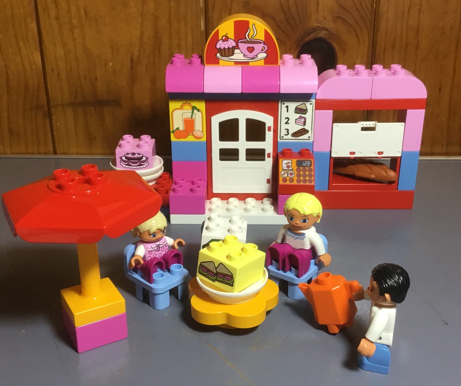 lego duplo cafe set