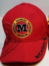 MICHIGAN RED BLACK  GOLD RAISED M SNAPBACK TRUCKER HAT
