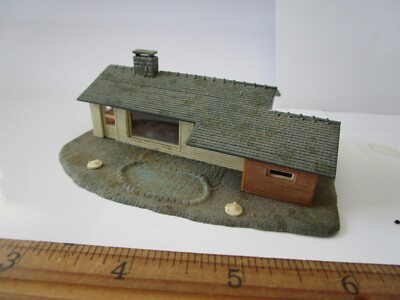 Vintage Built N Scale Mid  Century House Home  Building For Train Layout
