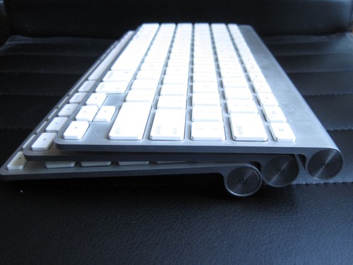 Tre tastiere wireless Apple A1314 A1255 - bianco - difettose per parti 3 unità - Foto 6 di 14