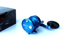 Avet SX6/3 MC RAPTOR PLUS 2-Speed Lever Drag Reel - BLUE - Right Hand