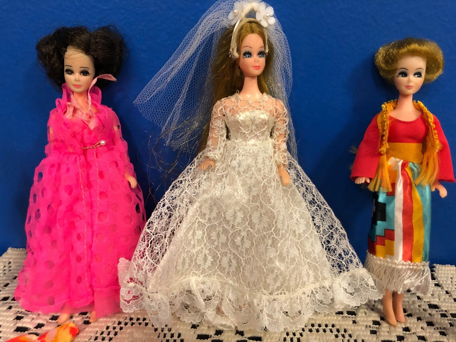 Vintage '70's Topper Dawn & Friends Doll Lot of 3 Dolls Clothes Shoes