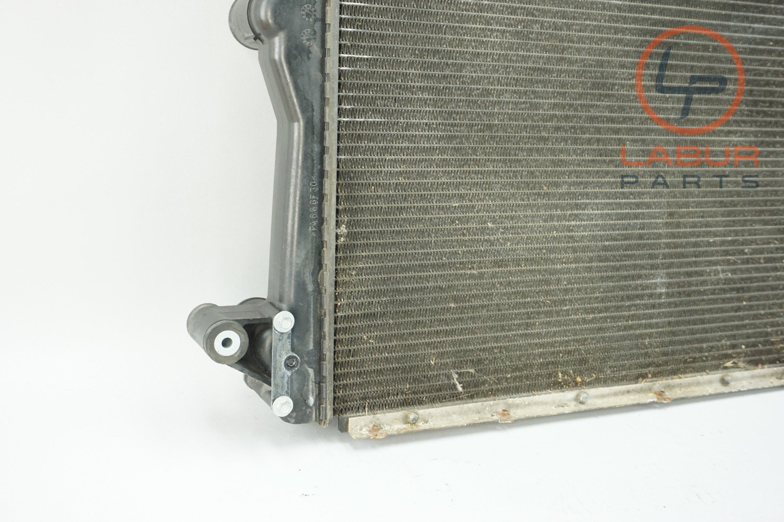 M139 05-07 Maserati Quattroporte Engine Cooling Dual Fan Motor & Radiator Z7066