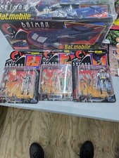 Mezco 5 Points Batman Animated Series 1 Catwoman Robin Joker 4 Figures Batmobile