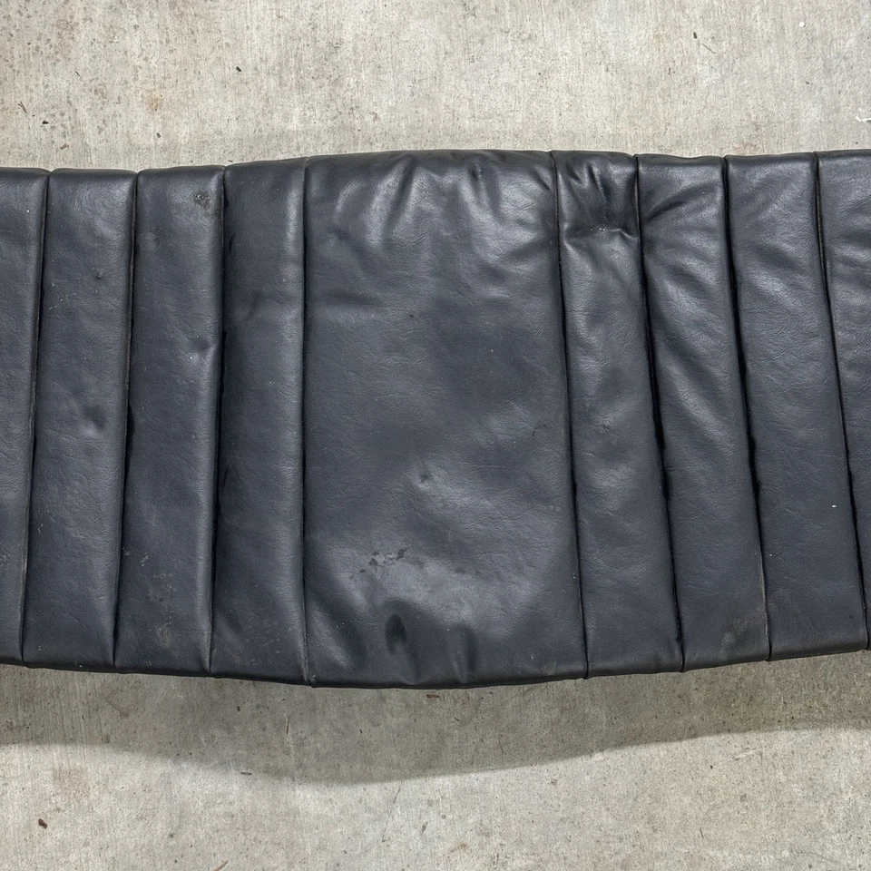 Asiento trasero inferior inferior vinilo negro Porsche 356 A Foto 4 de 4