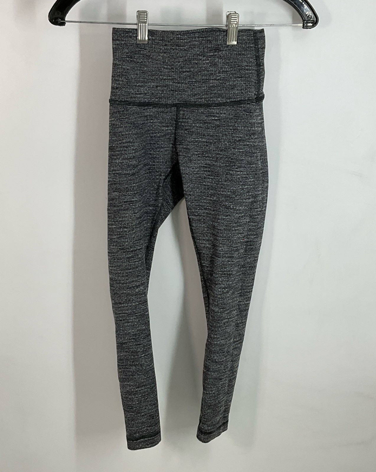 Lululemon Heather Gray Patterned Cropped Leggings… - image 1