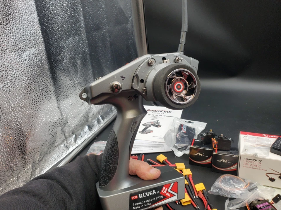 Transmisor RC Radiolink RC6GS V2 6 canales con 5 servos, controlador de velocidad y más Foto 2 de 4