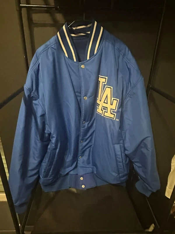 Vintage 90s Jeff Hamilton MLB Dodgers Reversible Jacket - product detail image 3