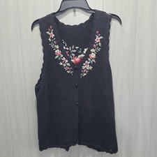 Vintage Floral Embroidered Sweater Vest Black Boho Cottage Dark Grandmacore
