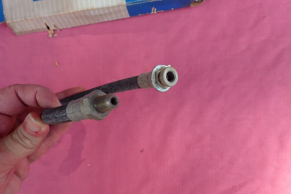 1961-65 Ford Econoline van rear brake hose, NOS! C1UU-2282-A — 第 3/4 张图片