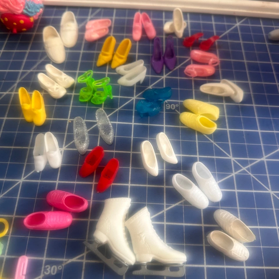 Barbie Zapatos Paquete Vintage Años 60, 80? 22 pares 20133 Foto 2 de 4