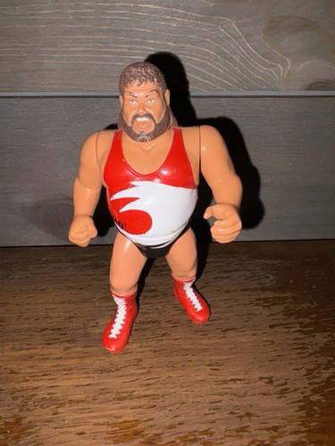 VINTAGE HASBRO WWF TYPHOON WRESTLING ACTION FIGURE...