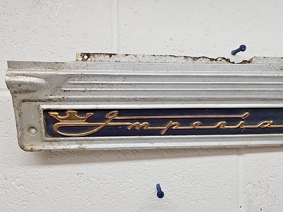 Juego de placas de desgaste de umbral de puerta interior derecha/derecha OEM 1957-59 Chrysler Imperial (Bin92) Foto 3 de 4