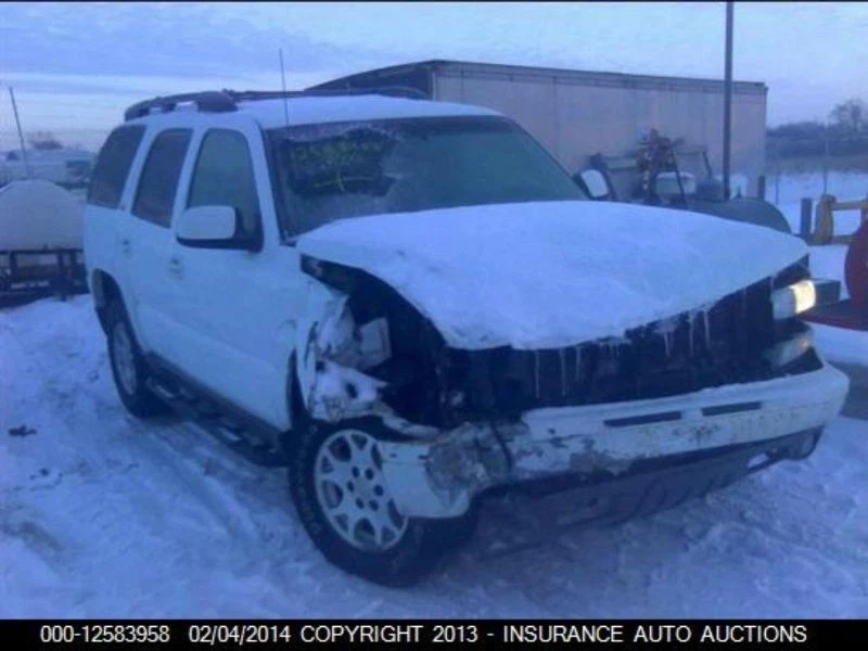 Radiator With Rear Auxiliary AC Fits 00-04 SUBURBAN 1500 1425802 - Image 2 of 4