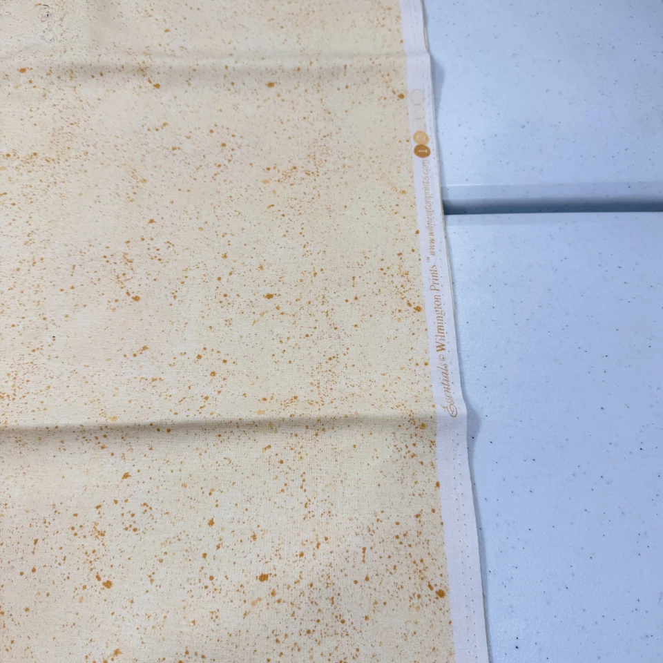 Essentials Wilmington Acolchado Tela Marrón Lunares Abstracto Algodón 44x105 2.9 yardas Foto 4 de 4