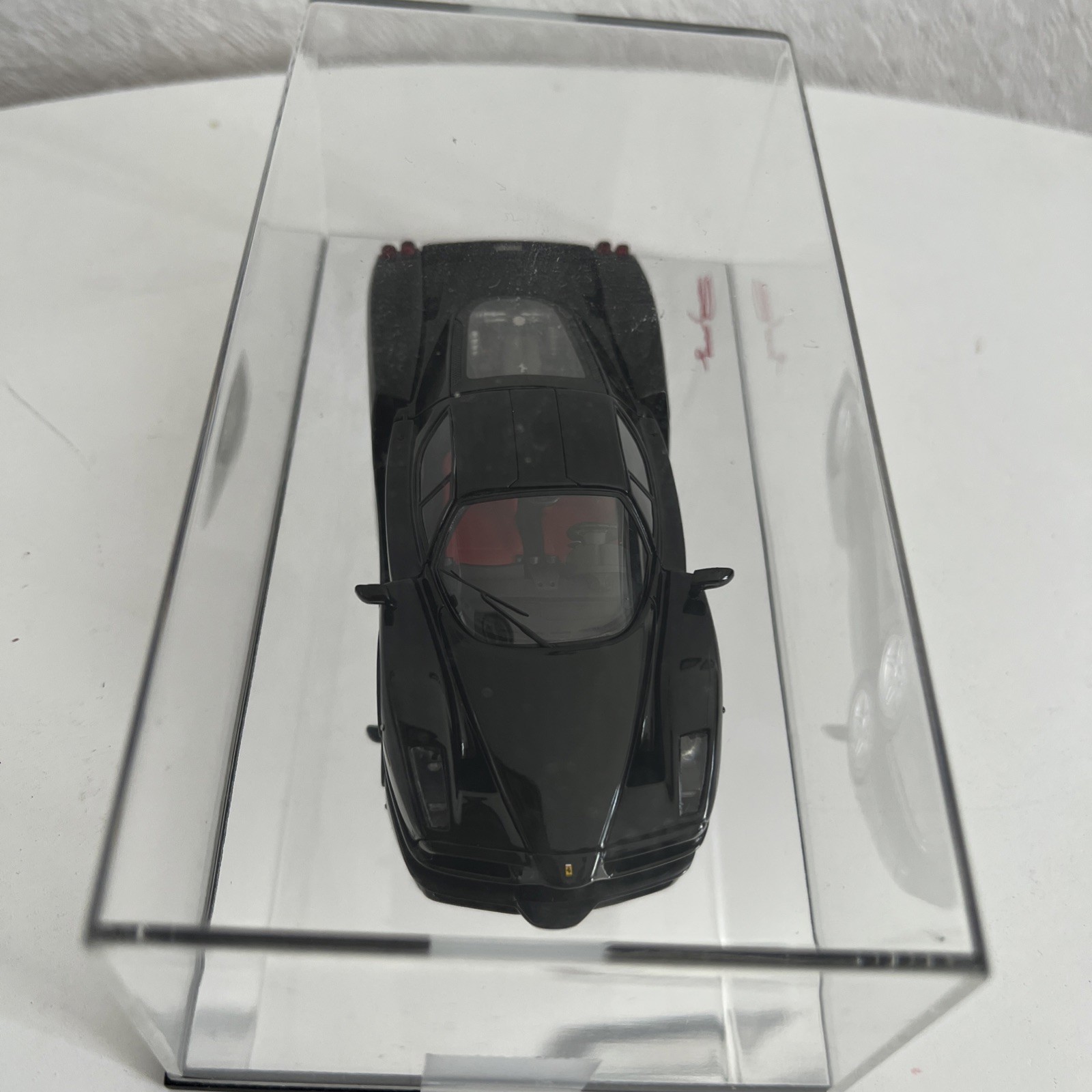 Ferrari Enzo Noire 1/43 Red Line RL014 miniature rare numéro 116/750