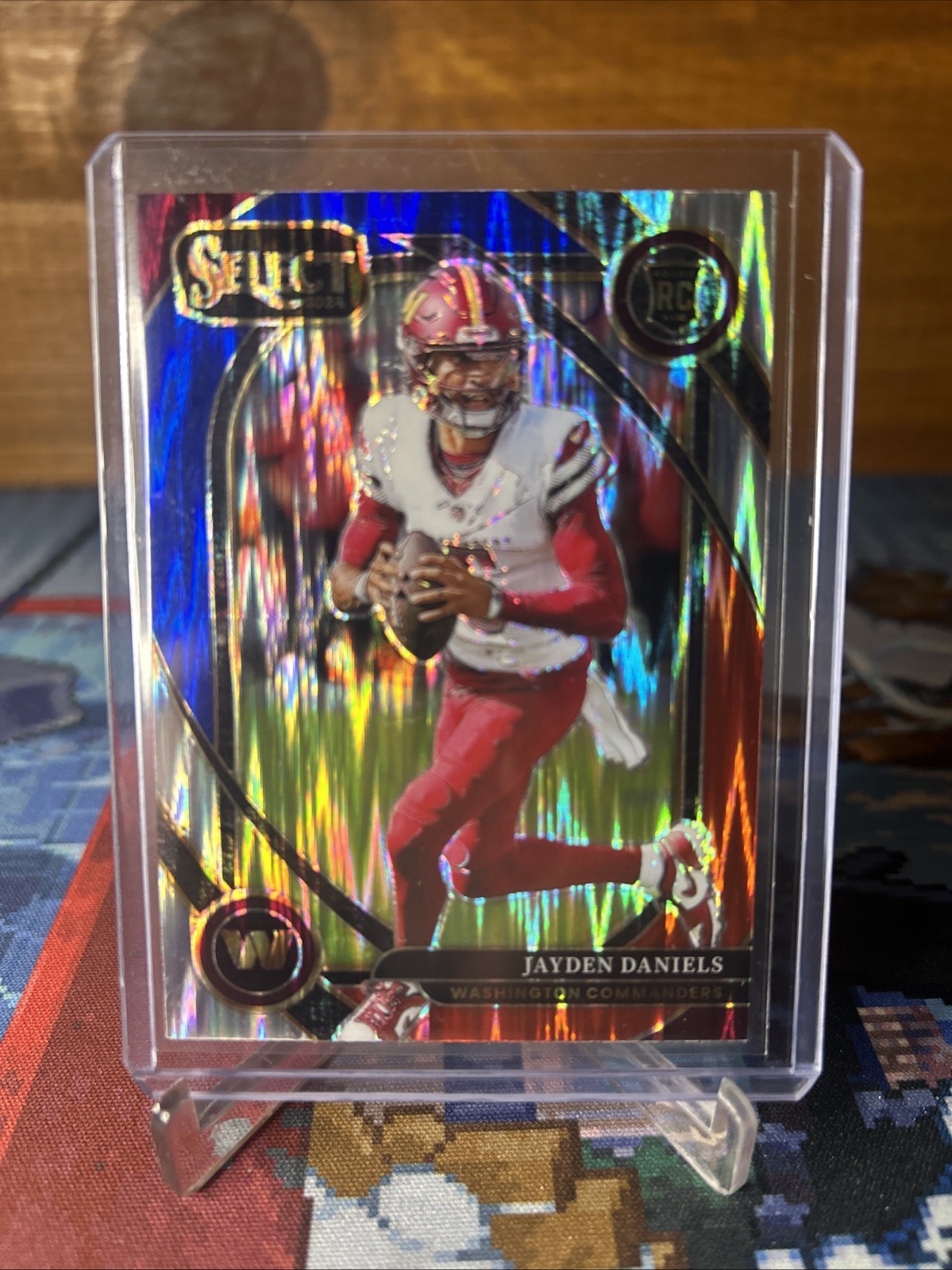 2024 Panini Select - Club Level Jayden Daniels #217 Red & Blue Shock Prizm (RC)