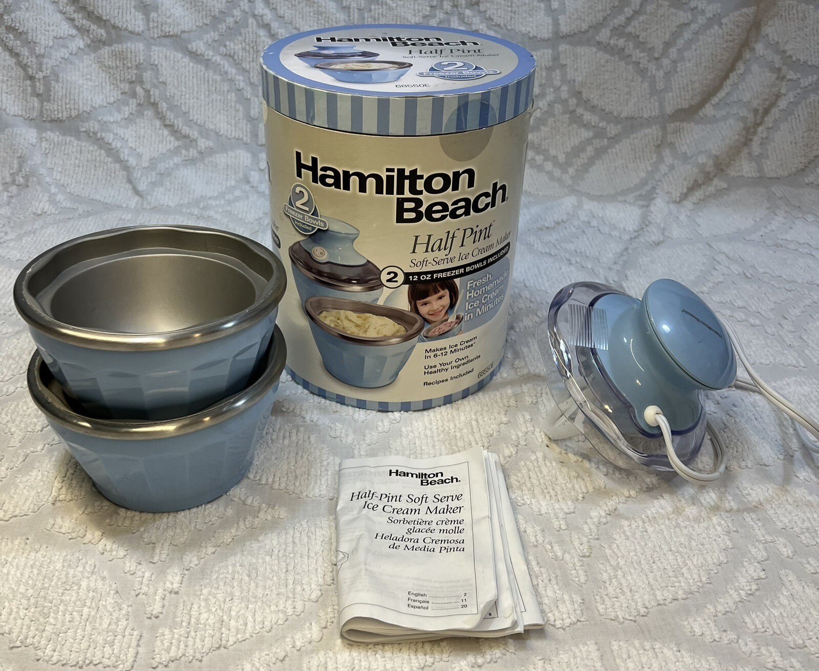 Hamilton Beach Half Pint Ice Cream Maker Blue 2 Freezer Bowls W/ Recipes 68550E
