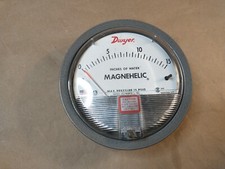 Dwyer W01AH KS Pressure Gauge 0-15 inches of water Magnehelic - Fast Ship