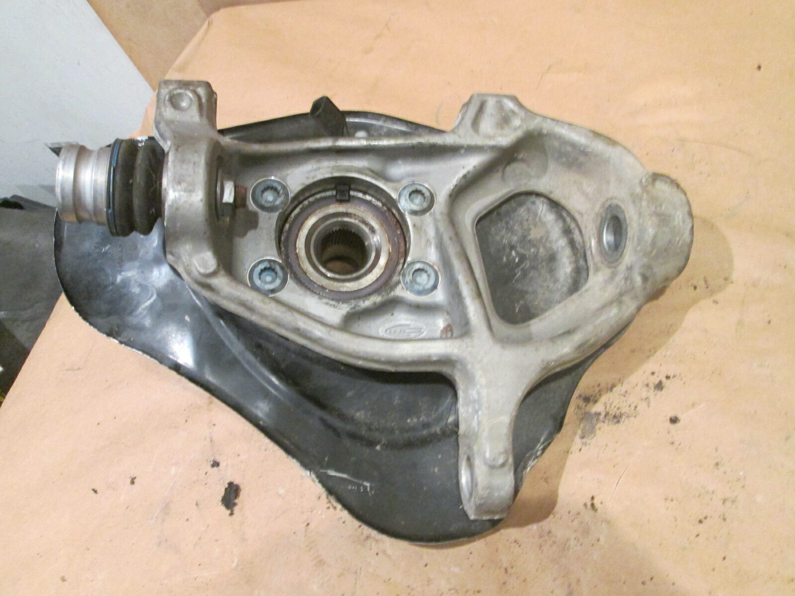 Lamborghini Huracan LP580,LP600, LP610 RH Front Hub Carrier  P/N 4T0407246D