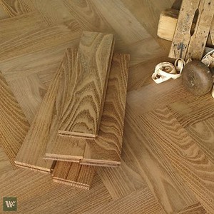 Hardest domestic wood floor / rot resistant / black locust parquet ... Il parquet più resistente
