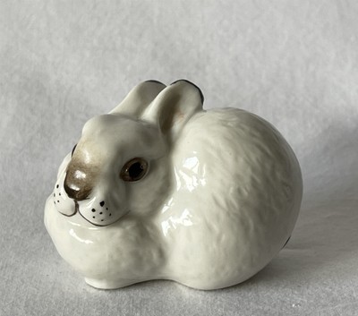 Rare Vintage Red UdSSR Mark Lomonosov Recumbent White Ceramic Porcelain Rabbit