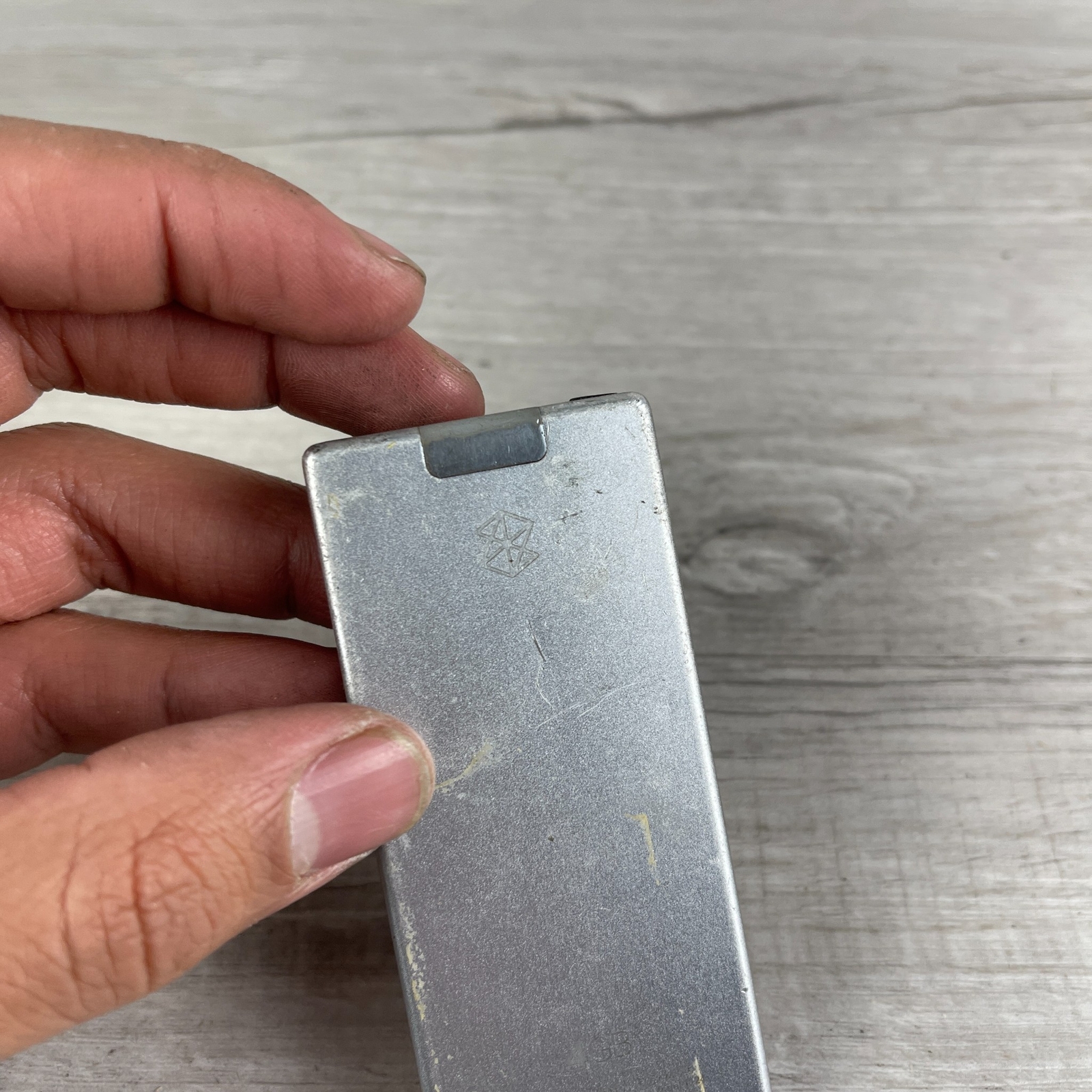 Microsoft Zune 1124 Red 4GB 1.8inches Color Screen Video MP3 Media