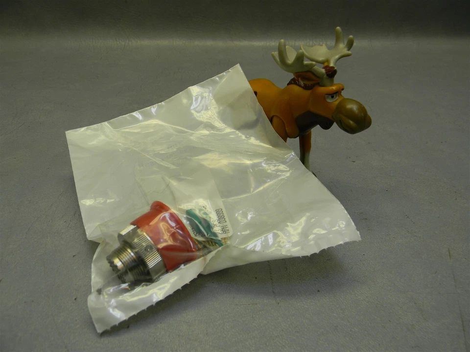 Amphenol J D38999 / 26FC35SB Circular Connector 22P PLG SZ 13 SKT CBL MNT - Image 3 of 4