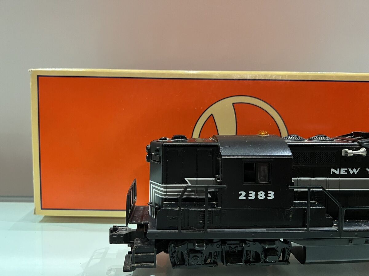 Lionel 6-18563 O Gauge New York Central GP-9 Diesel Lionel 6-18563 O Gauge New York Central GP-9 Diesel