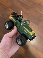 VINTAGE NEW BRIGHT RENEGADE 4x4 BATTERY OPERA...